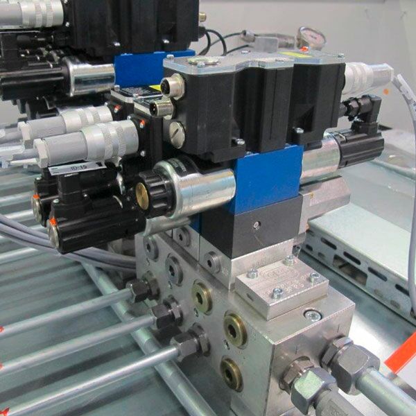 Hydrauliktechnik: Steuerblöcke